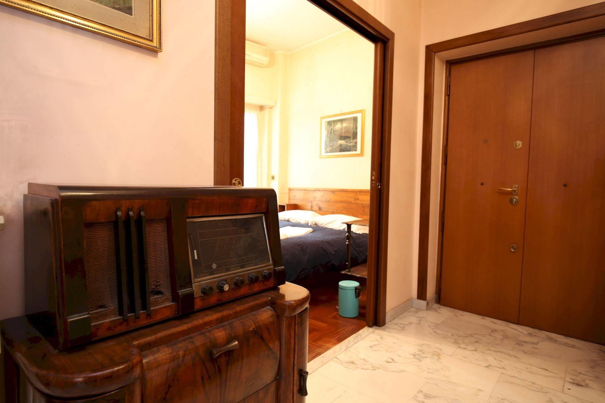 Anastasio II Bed & Breakfast Rome Bagian luar foto